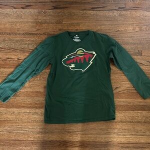 Men’s Minnesota Wild shirt (brand- fanatics)